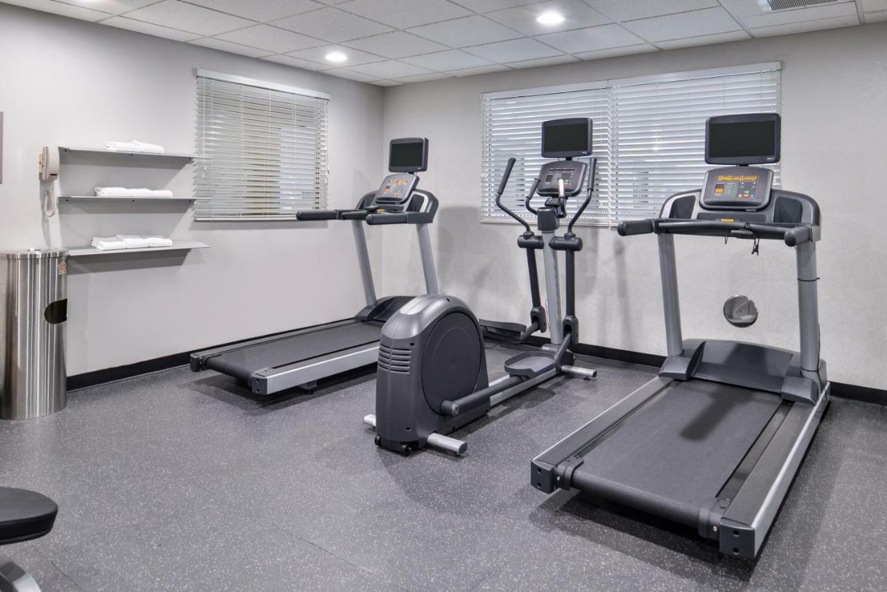 Country & By Radisson, Tinley Park, Il Hotel